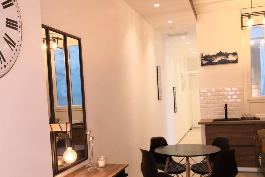 60M² Avec Vue Sur Le Vieux Port... Apartment มาร์กเซย ภายนอก รูปภาพ